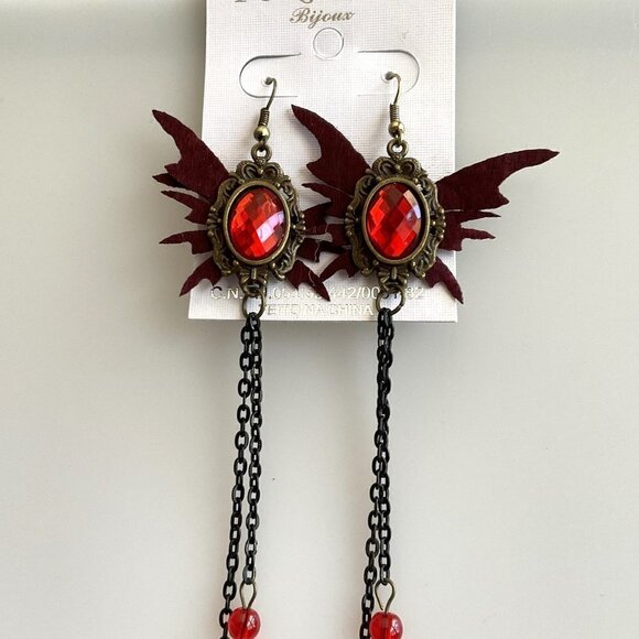 ANTIQUED RED CRYSTALS DANGLE EARRINGS NEW - Picture 4 of 5